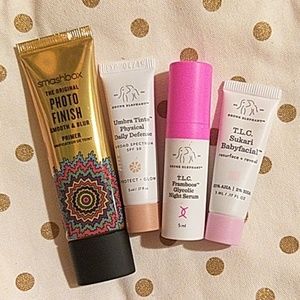 🥰FREE WITH ANY PURCHASE FROM MY CLOSET